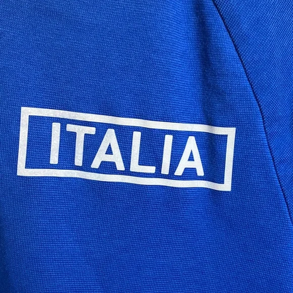 Adidas - Picture 6 of 15